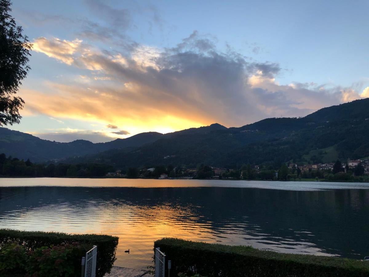 Locanda Del Boscaiolo Monasterolo del Castello Экстерьер фото