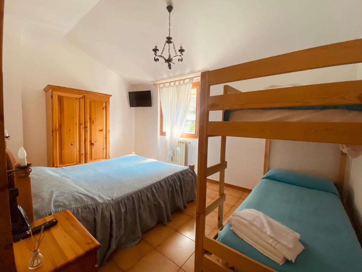 Locanda Del Boscaiolo Monasterolo del Castello Экстерьер фото